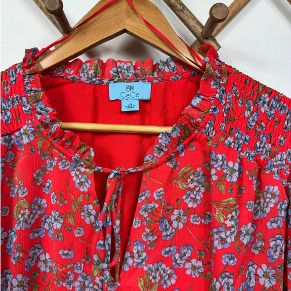 CeCe Flutter Sleeve Floral Print Tie Neck Blouse in Poppy Red Size 2X - Picture 4 of 8
